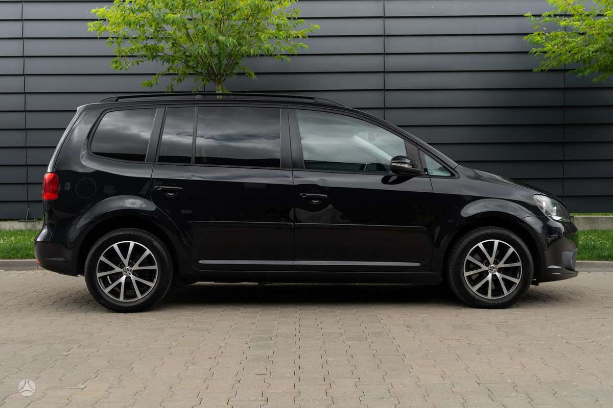 Volkswagen Touran - 8