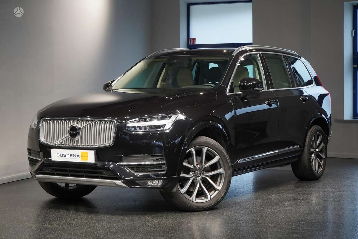 Volvo XC90 - 1
