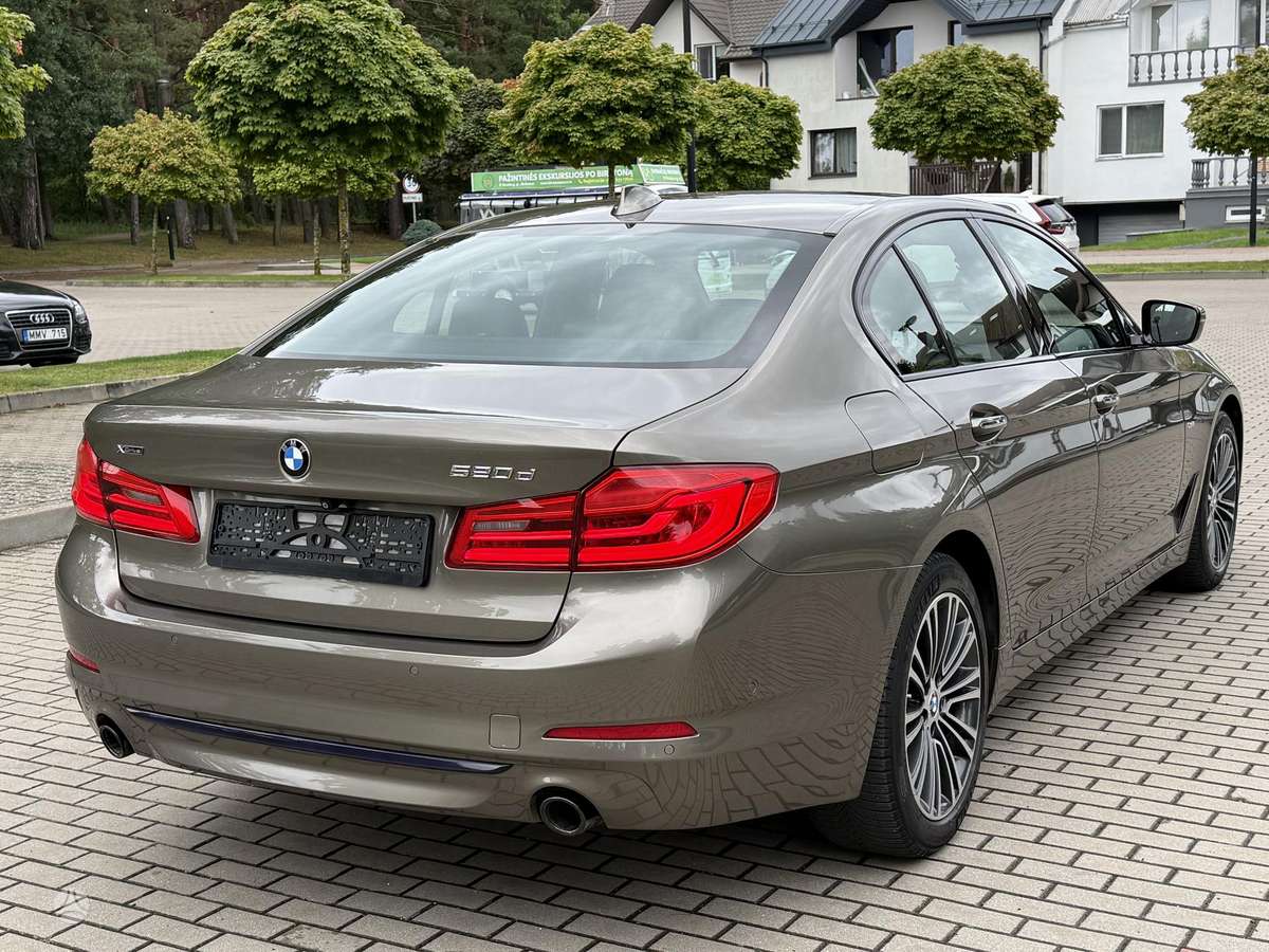 BMW 520, 2.0 l., Седан