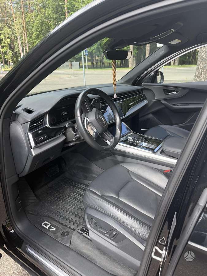 Audi Q7 - 4