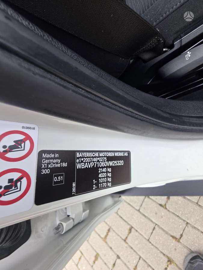 BMW X1 - 10