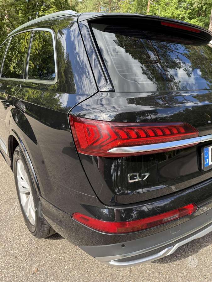 Audi Q7 - 7