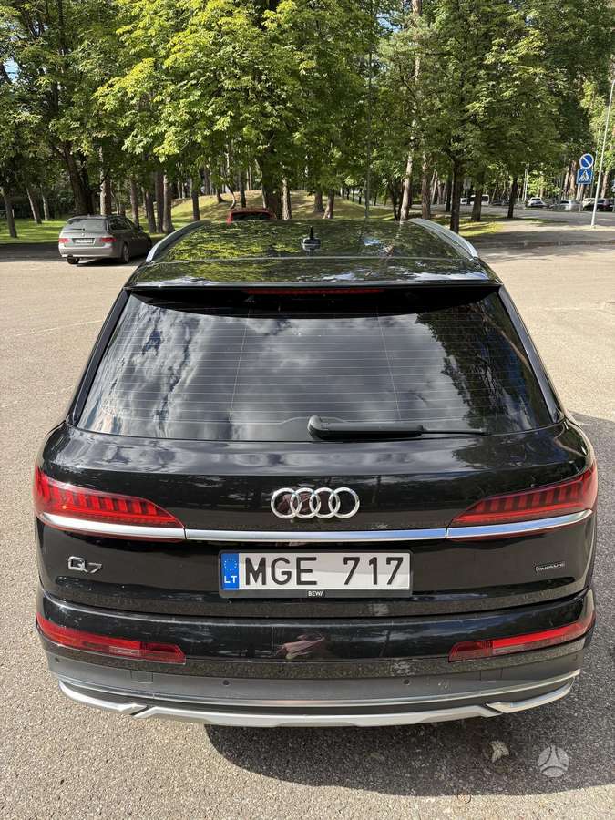 Audi Q7 - 8
