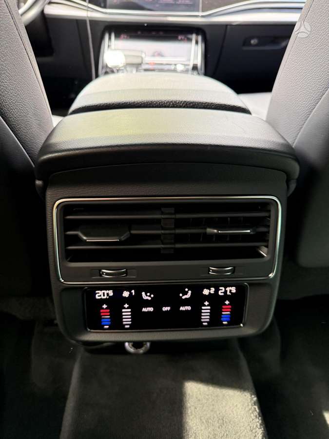 Audi Q7 - 10