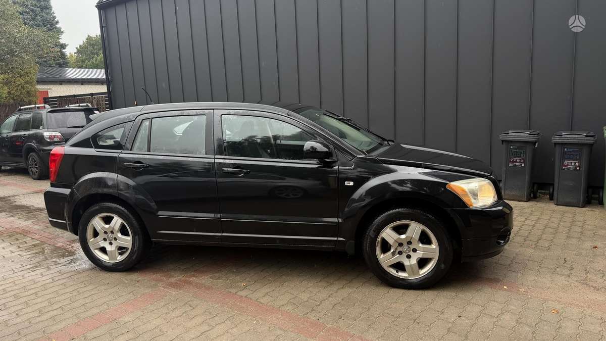 Dodge Caliber - 4