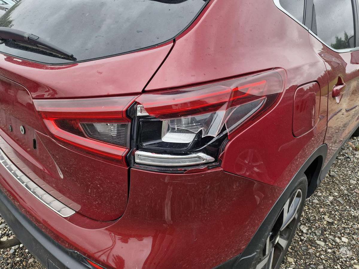 Nissan Qashqai - 11