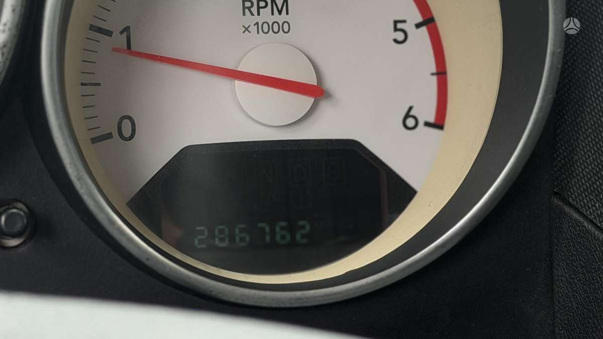 Dodge Caliber - 11