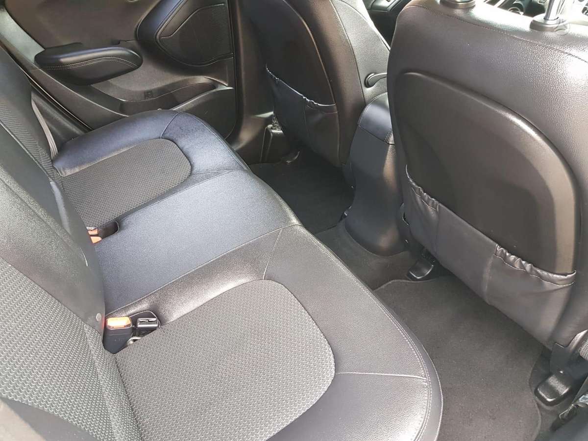 Hyundai ix35 - 11