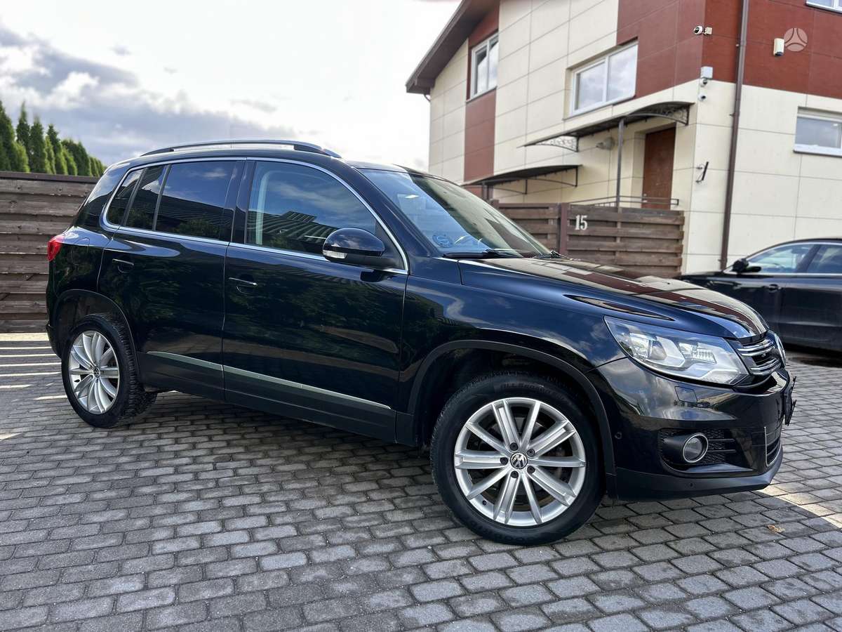 Volkswagen Tiguan - 2