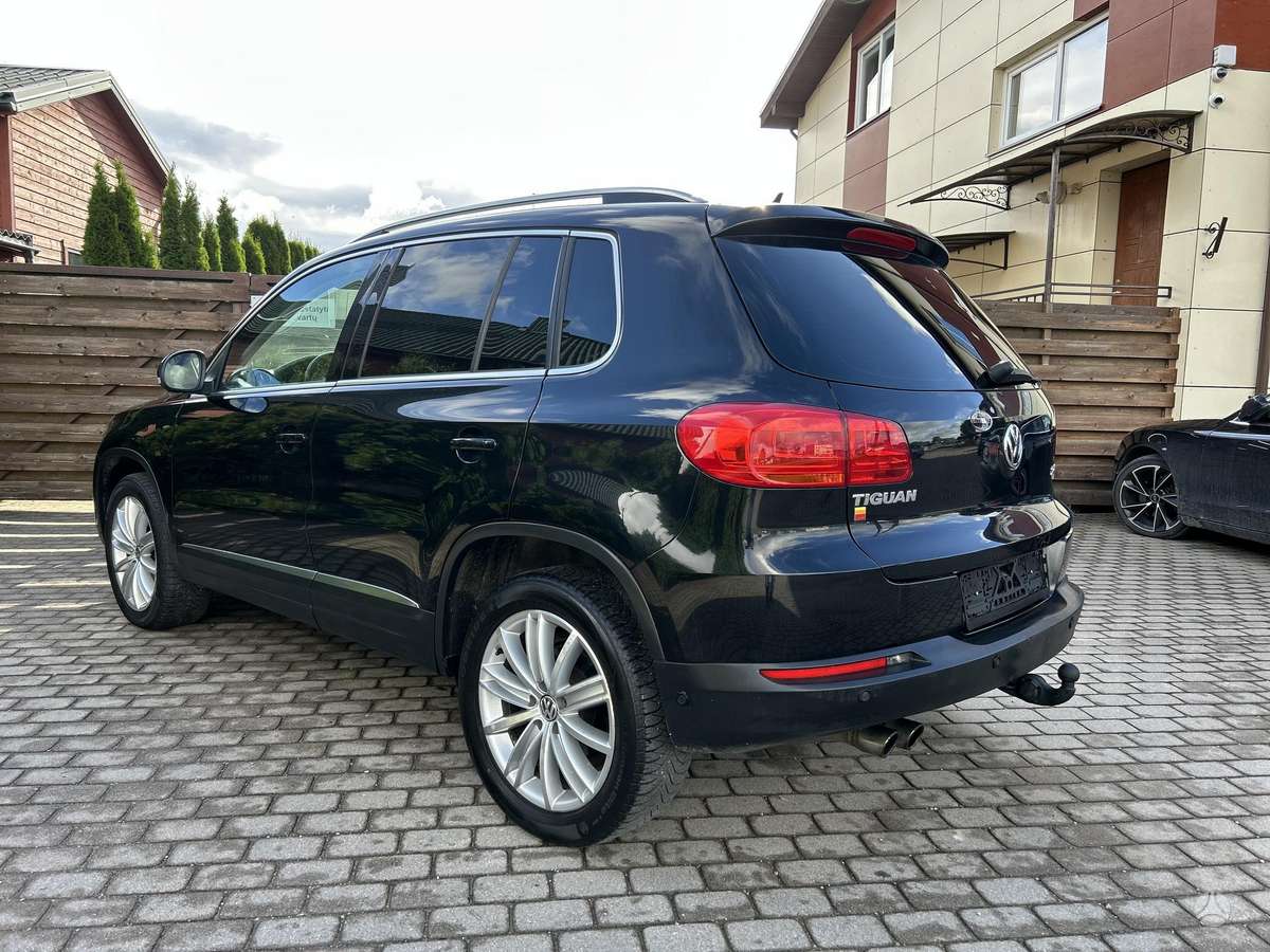 Volkswagen Tiguan - 10