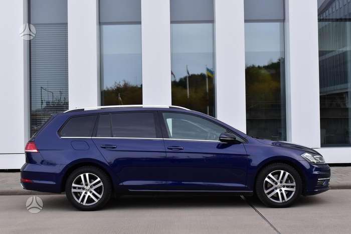 Volkswagen Golf - 2
