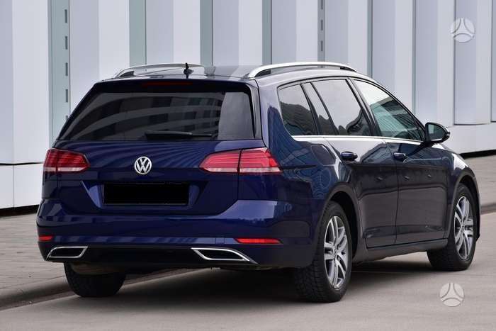 Volkswagen Golf - 4