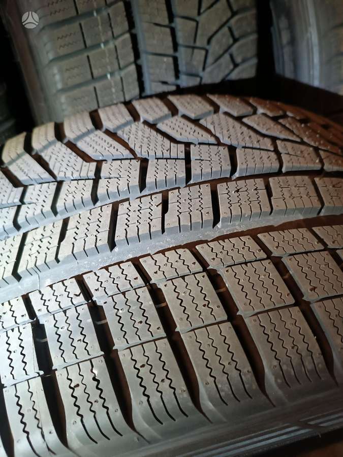 Hankook, winter 275/40 R22