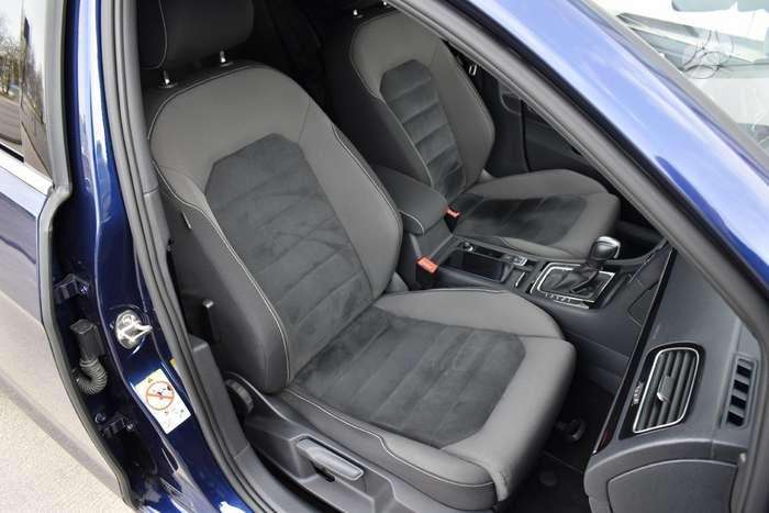Volkswagen Golf - 12