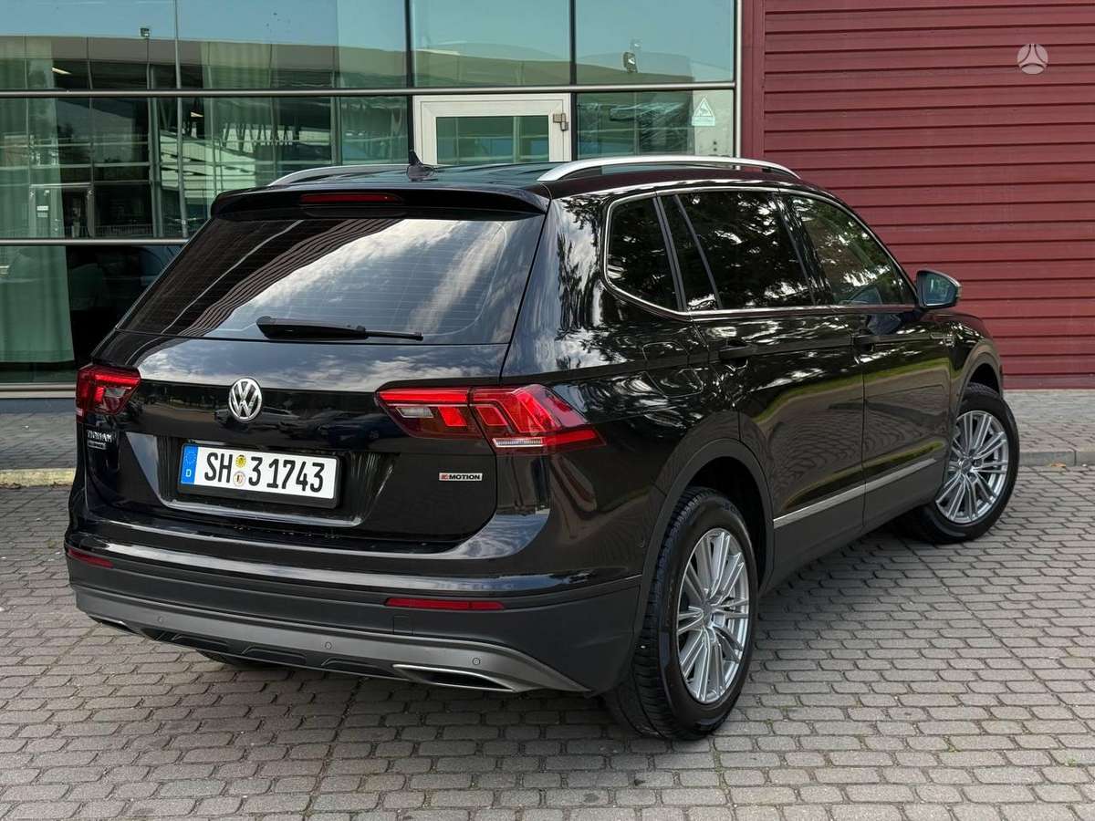 Volkswagen Tiguan Allspace - 11