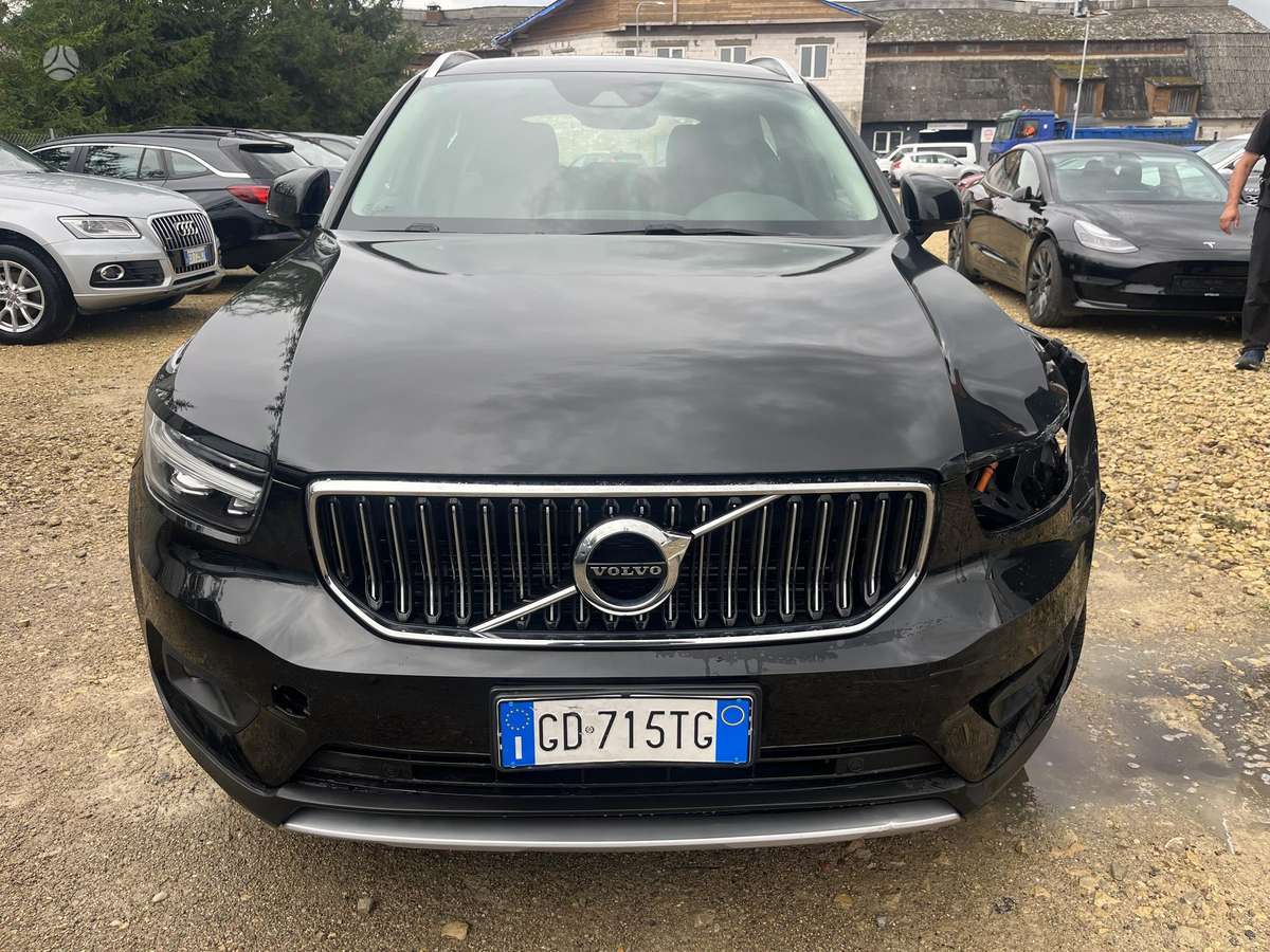 Volvo XC40 - 3