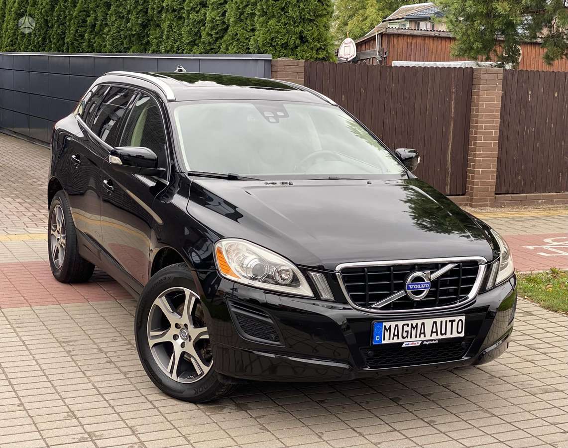 Volvo XC60 - 2