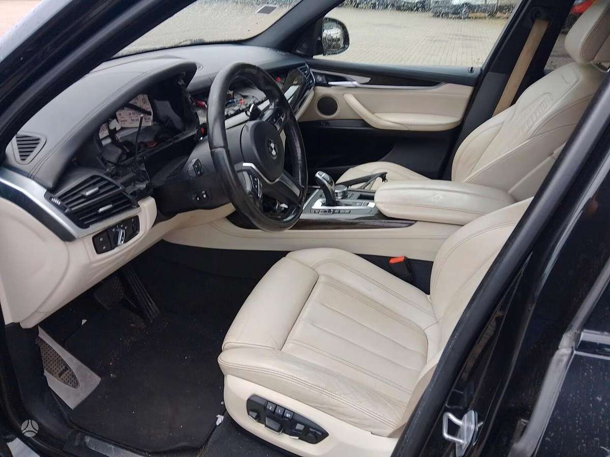 BMW X5 - 6