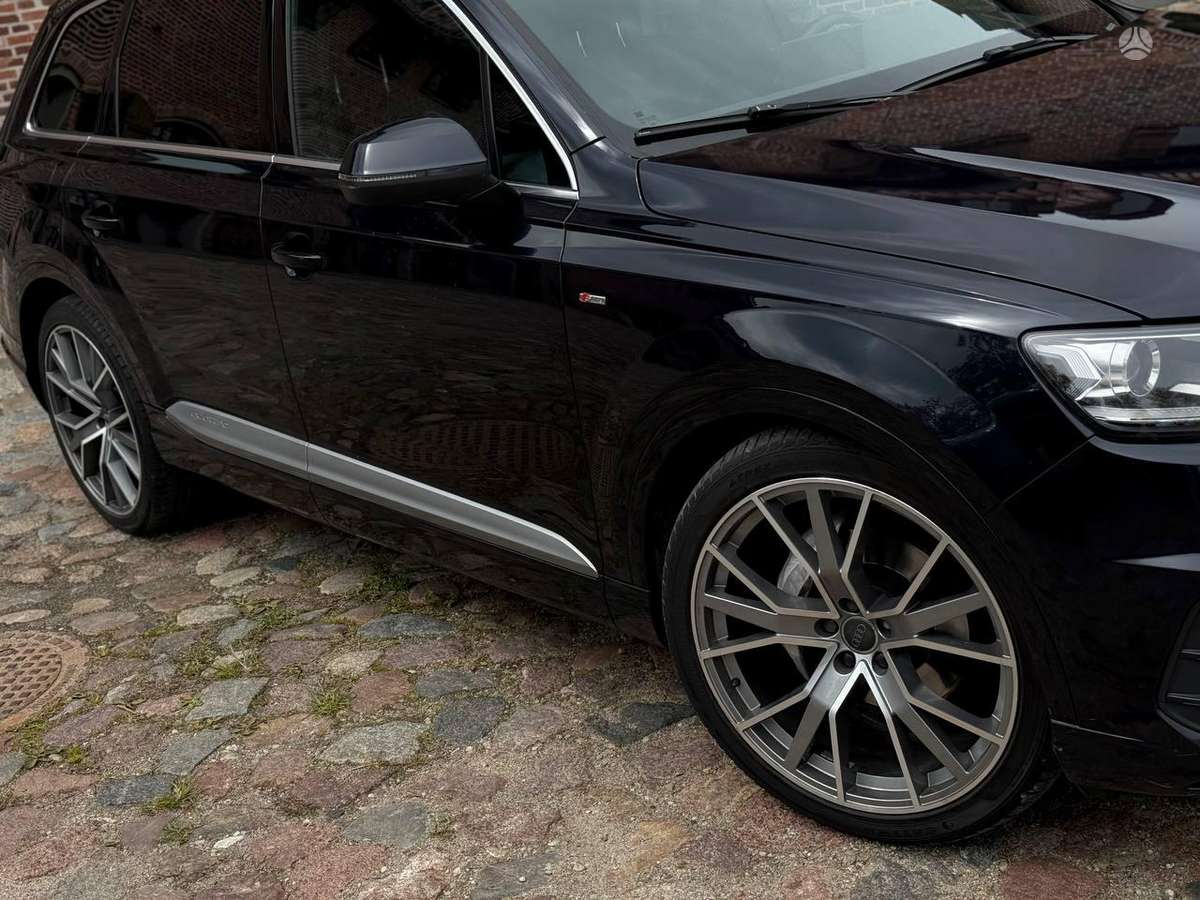 Audi Q7 - 11