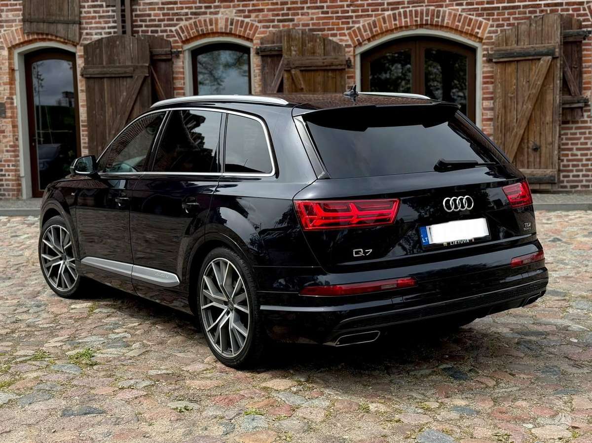 Audi Q7 - 12