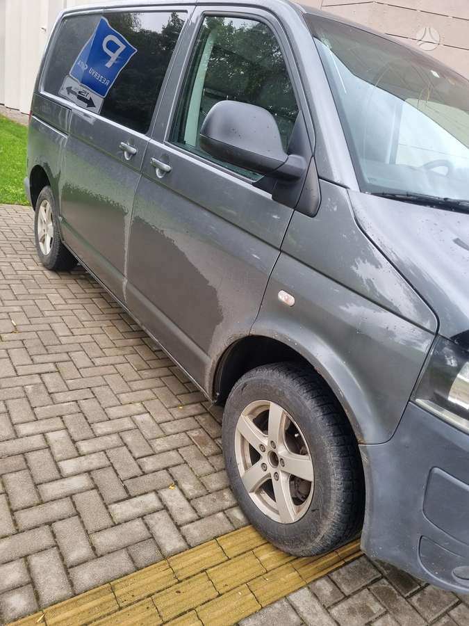 Volkswagen Transporter - 2