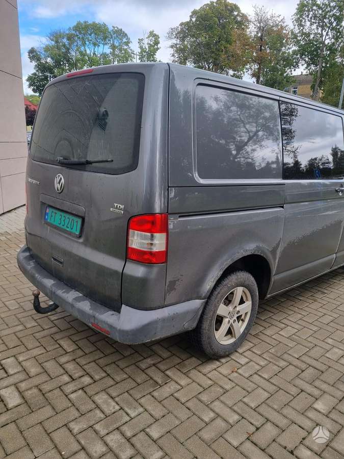 Volkswagen Transporter - 4