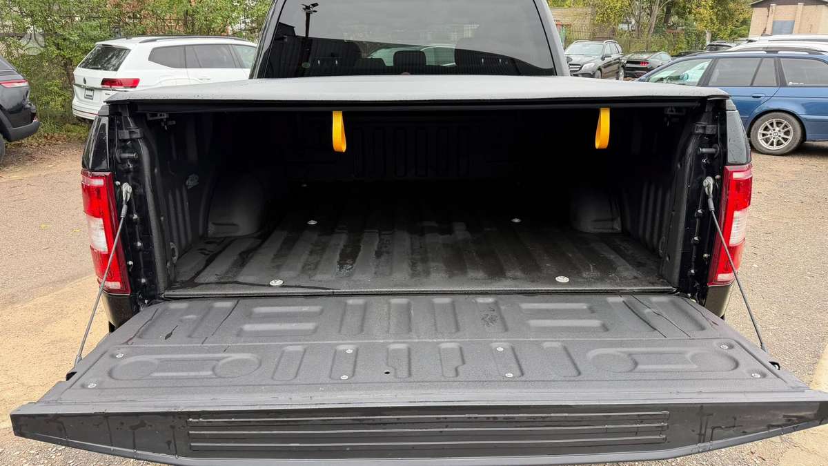 Ford F-150 - 6