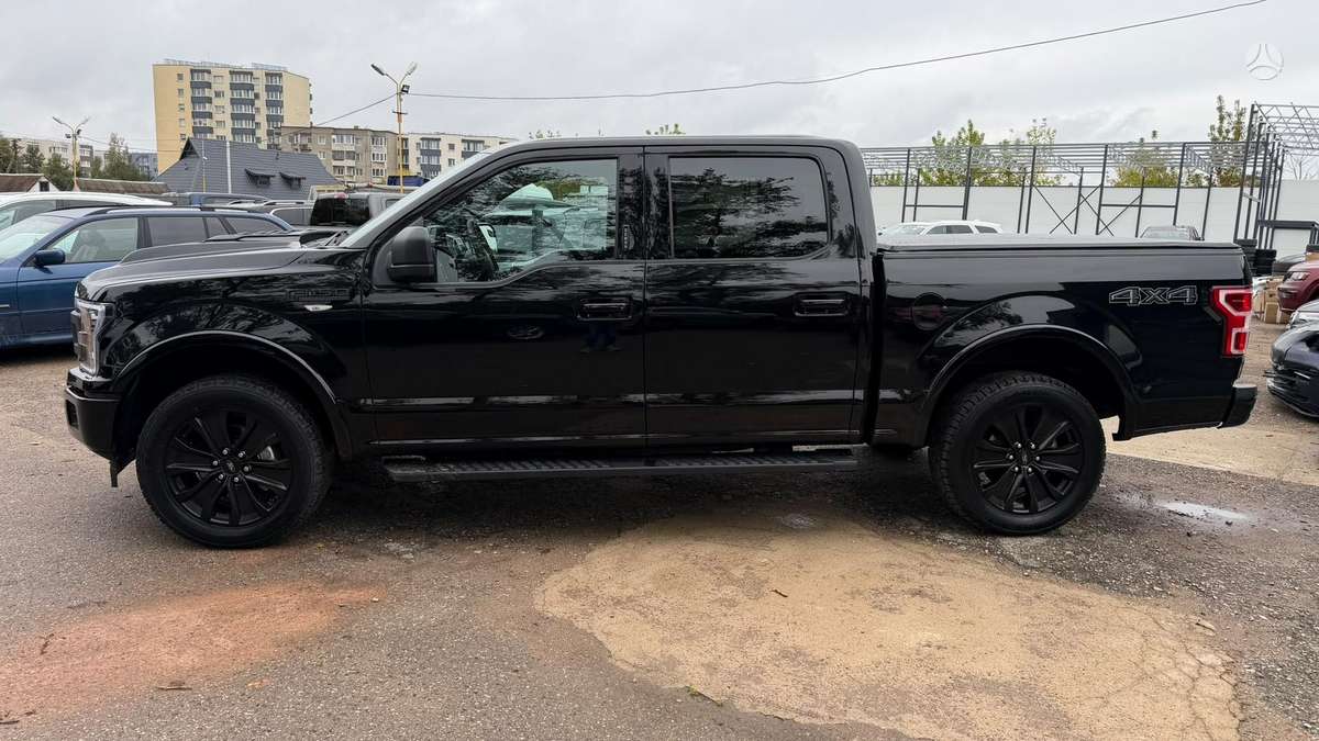 Ford F-150 - 4