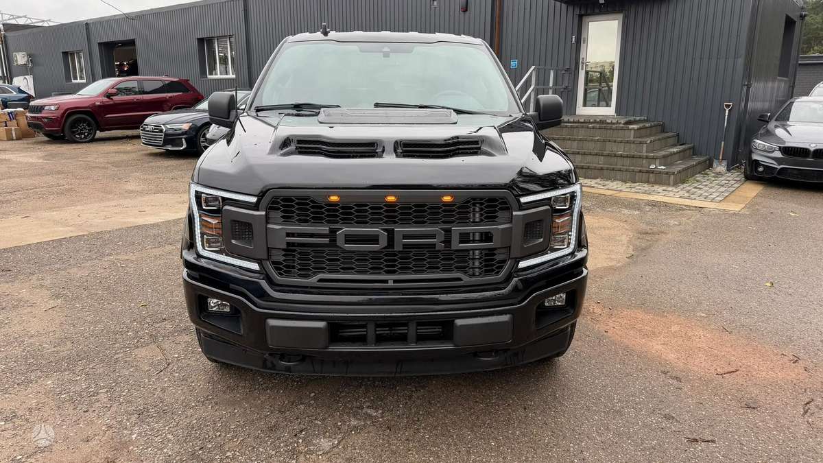 Ford F-150 - 2