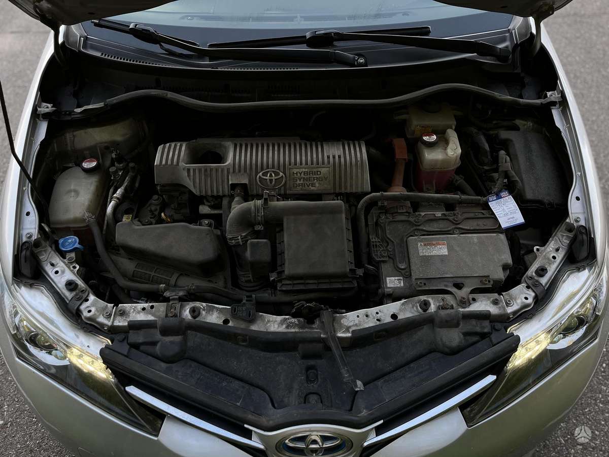 Toyota Auris - 11