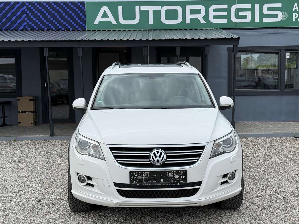 Volkswagen Tiguan - 2