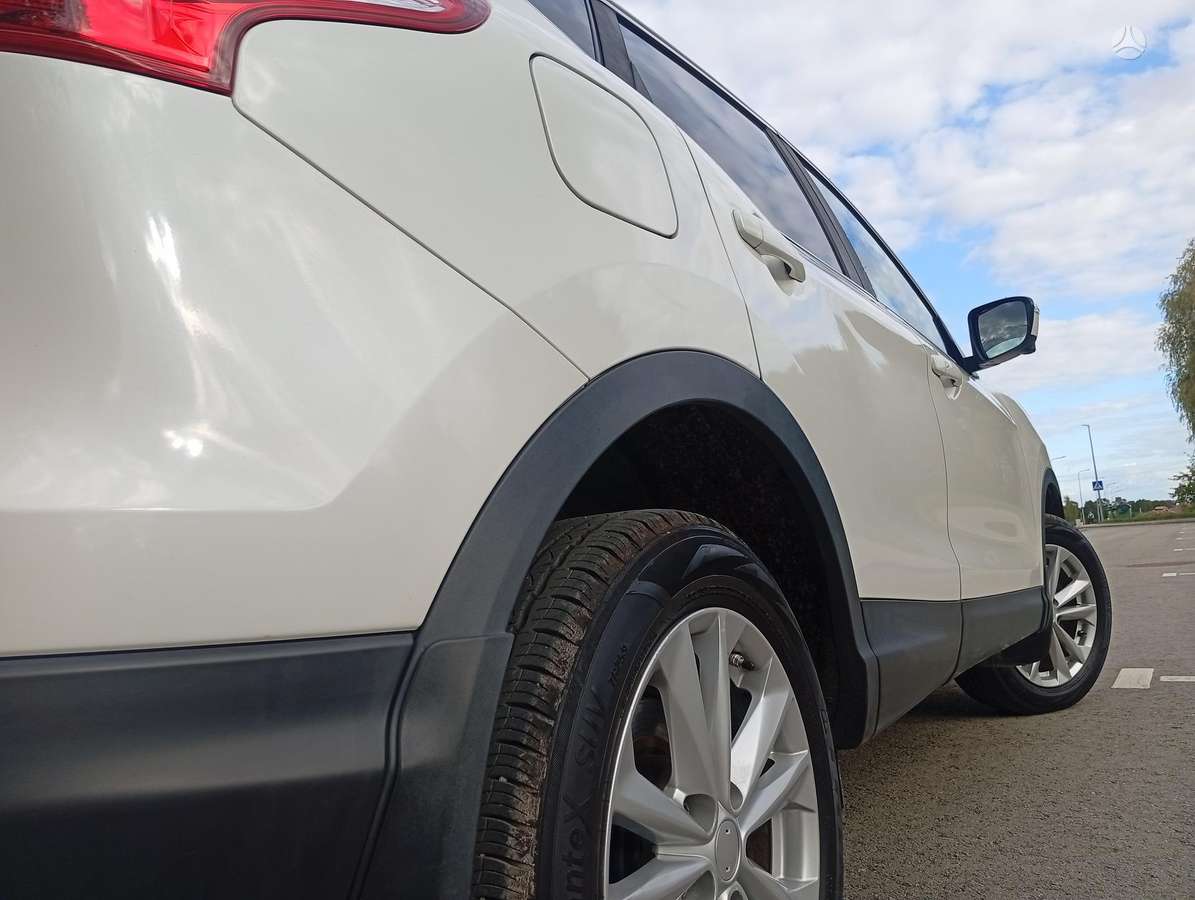 Nissan Qashqai - 10