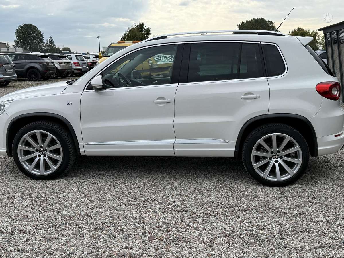 Volkswagen Tiguan - 12