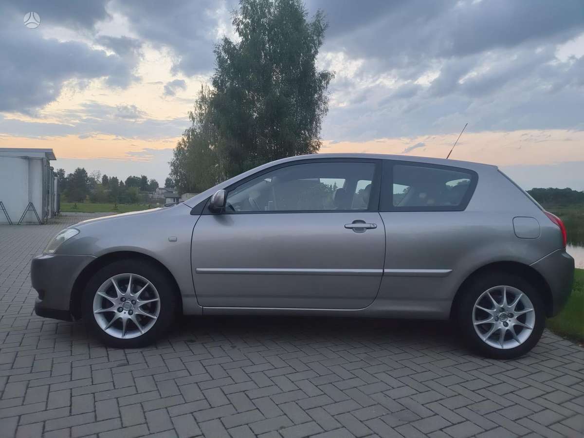 Toyota Corolla - 8