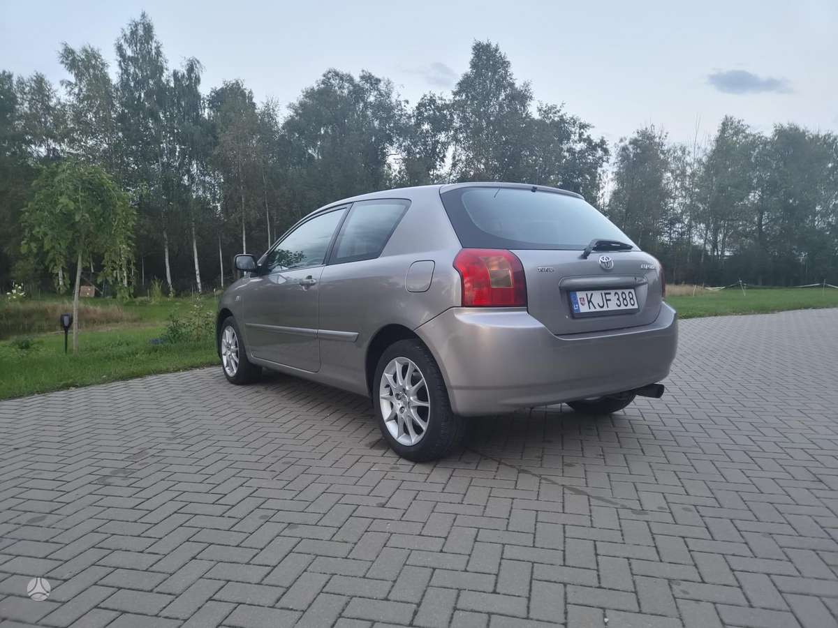 Toyota Corolla - 9
