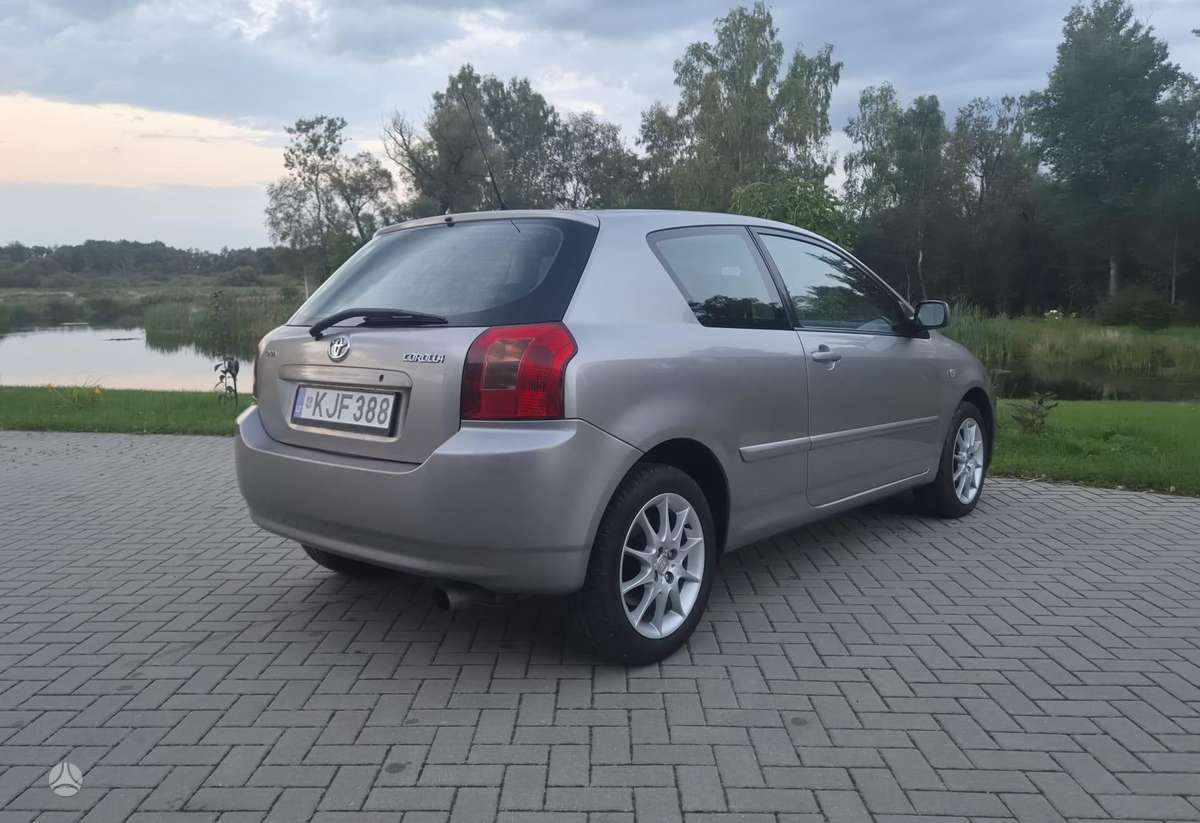 Toyota Corolla, 1.8 l., hatchback
