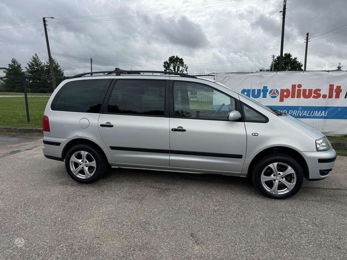 Volkswagen Sharan - 3