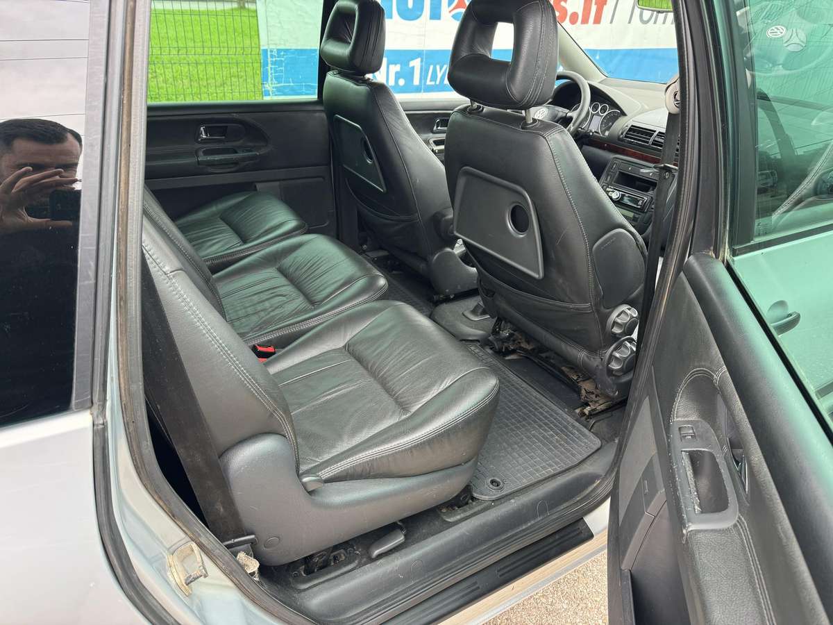 Volkswagen Sharan - 10