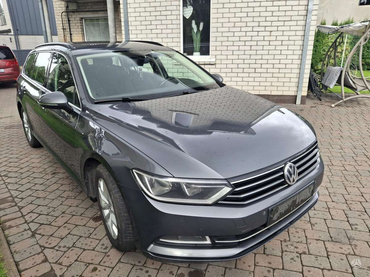 Volkswagen Passat - 4