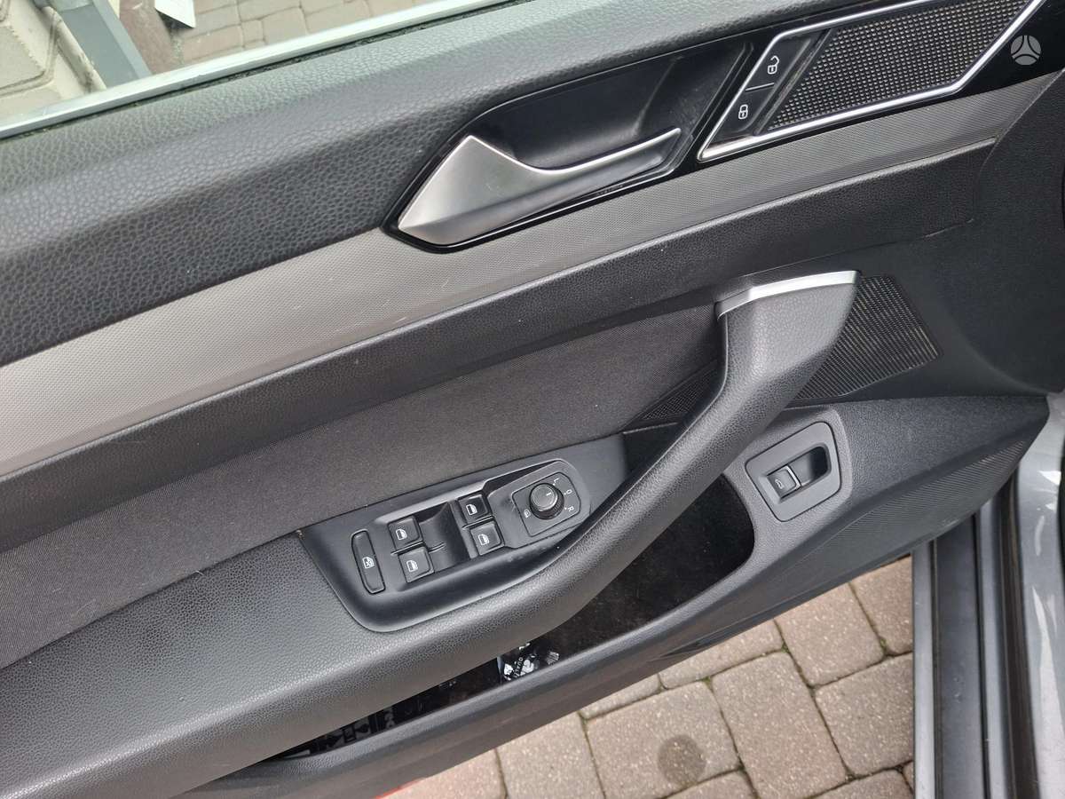 Volkswagen Passat - 5