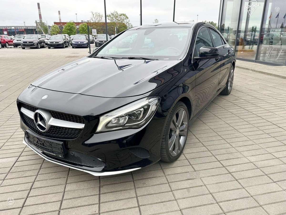 Mercedes-Benz CLA180 - 1