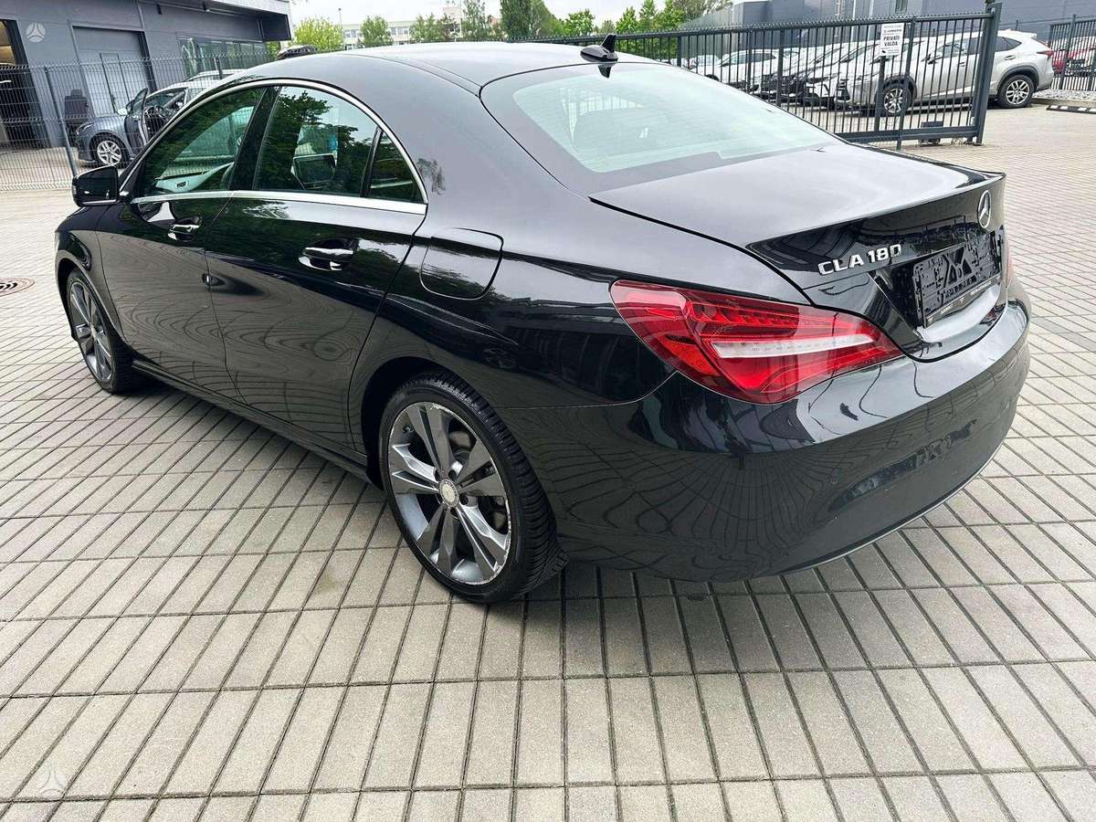 Mercedes-Benz CLA180 - 4