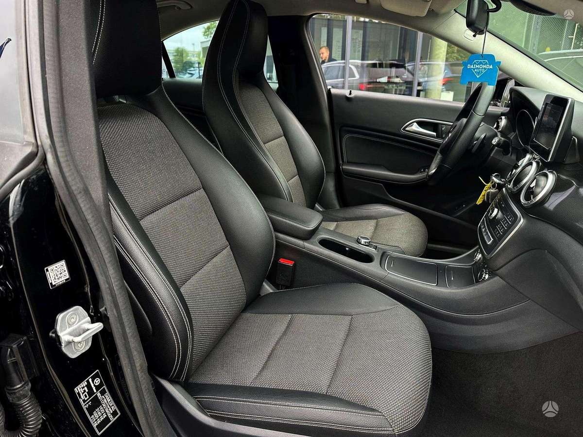 Mercedes-Benz CLA180 - 7