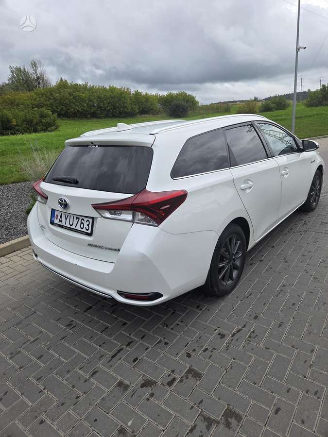Toyota Auris - 5