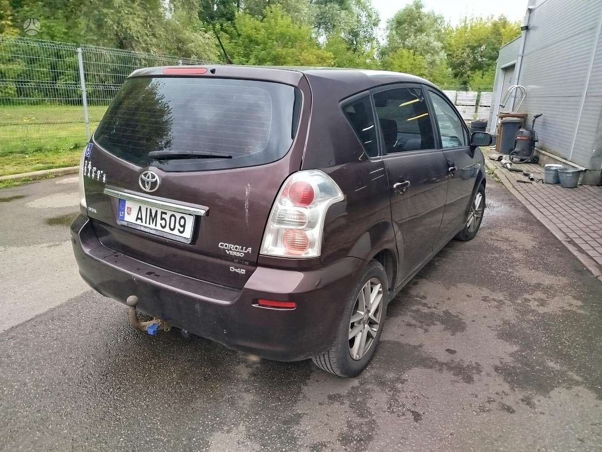 Toyota Corolla Verso - 4