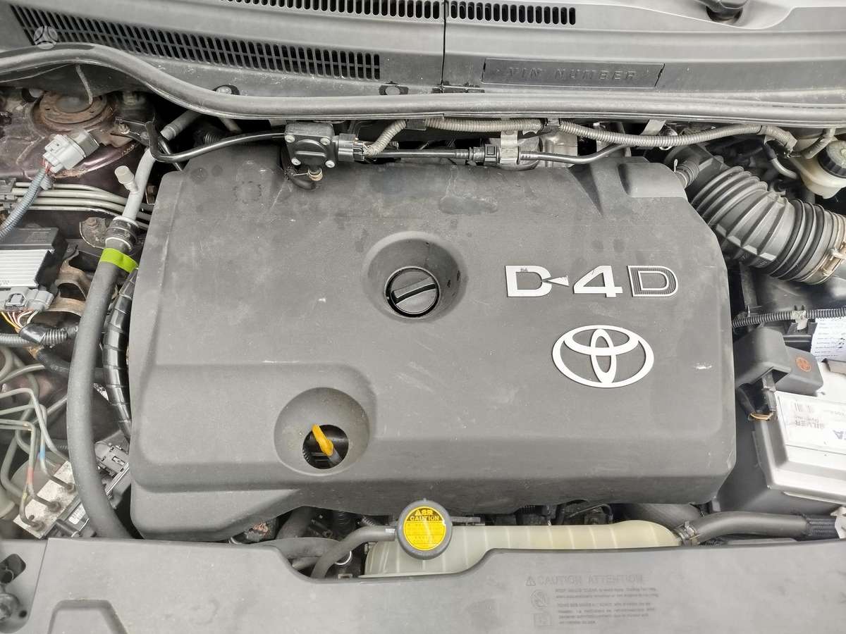 Toyota Corolla Verso - 7