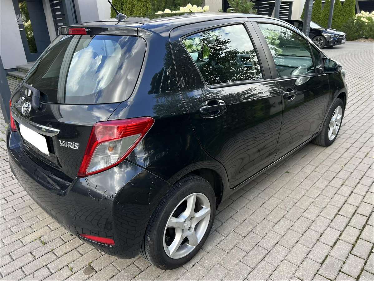 Toyota Yaris - 6