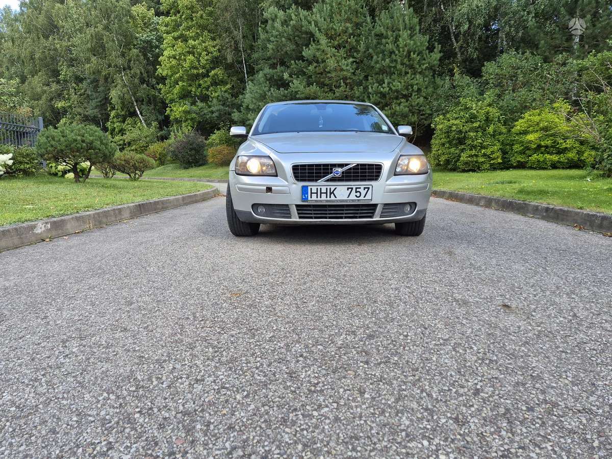 Volvo S40 - 1
