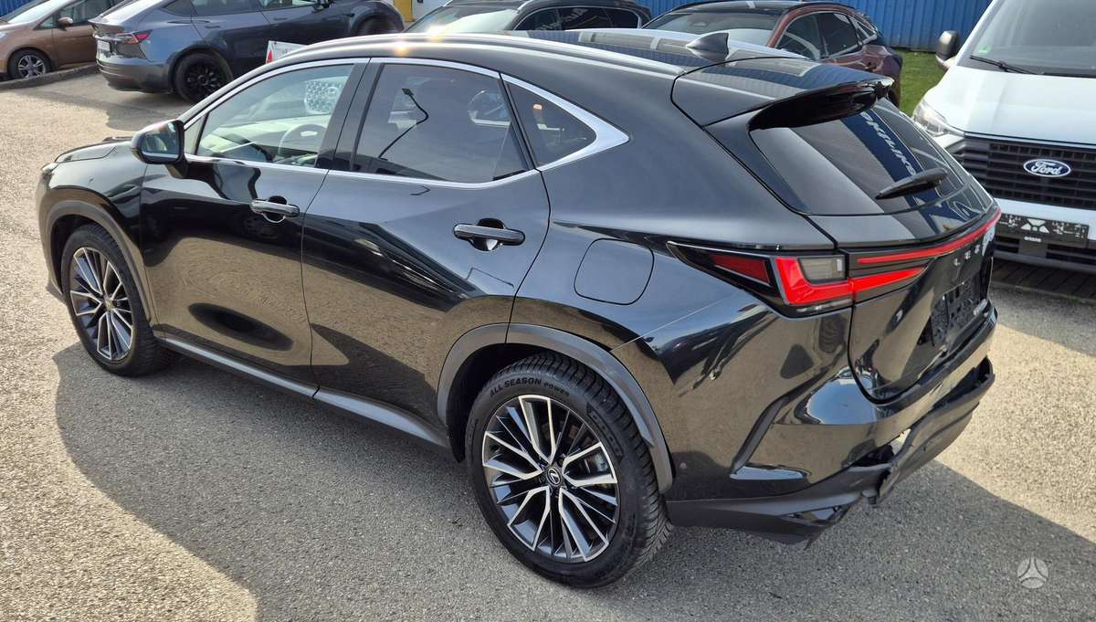 Lexus NX 450h+ - 3