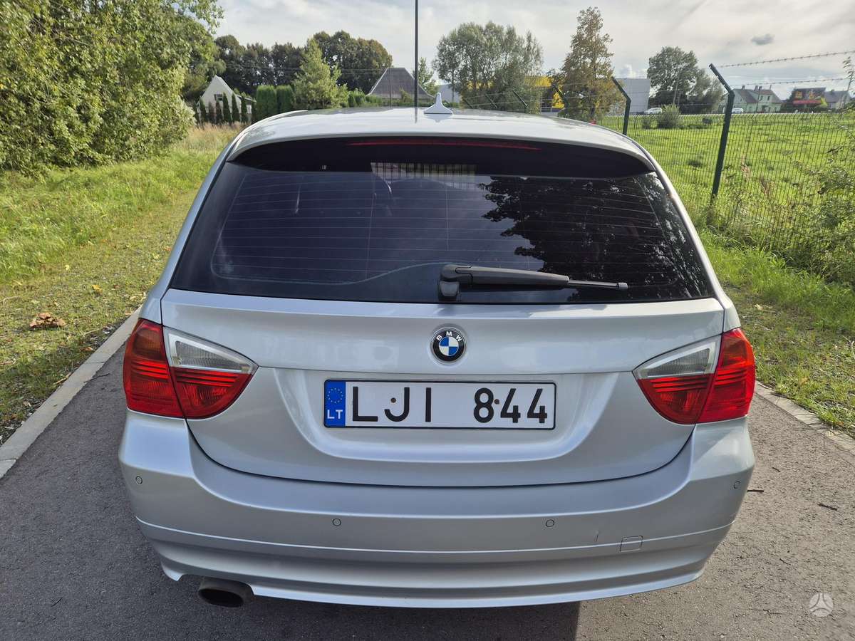 BMW 318, 2.0 l., wagon